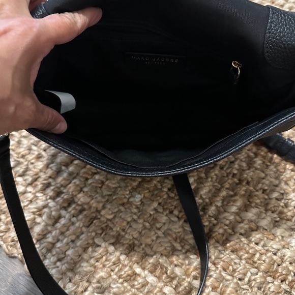 Black Marc Jacobs crossbody purse - Picture 4 of 7